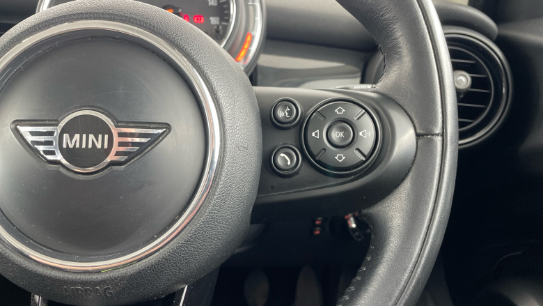 MINI Hatchback 1.5 Cooper II 5dr Petrol Hatchback